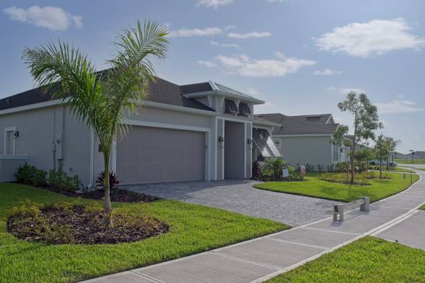 Best Decorative Driveway Pavers  in Evansdale, IA
